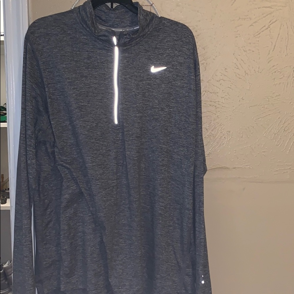 Nike reflective (DFIT) pull over!!